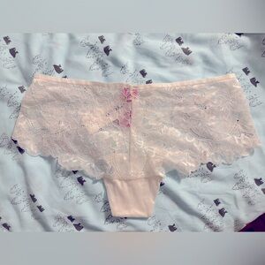 BNWT La Senza white lace panties size small